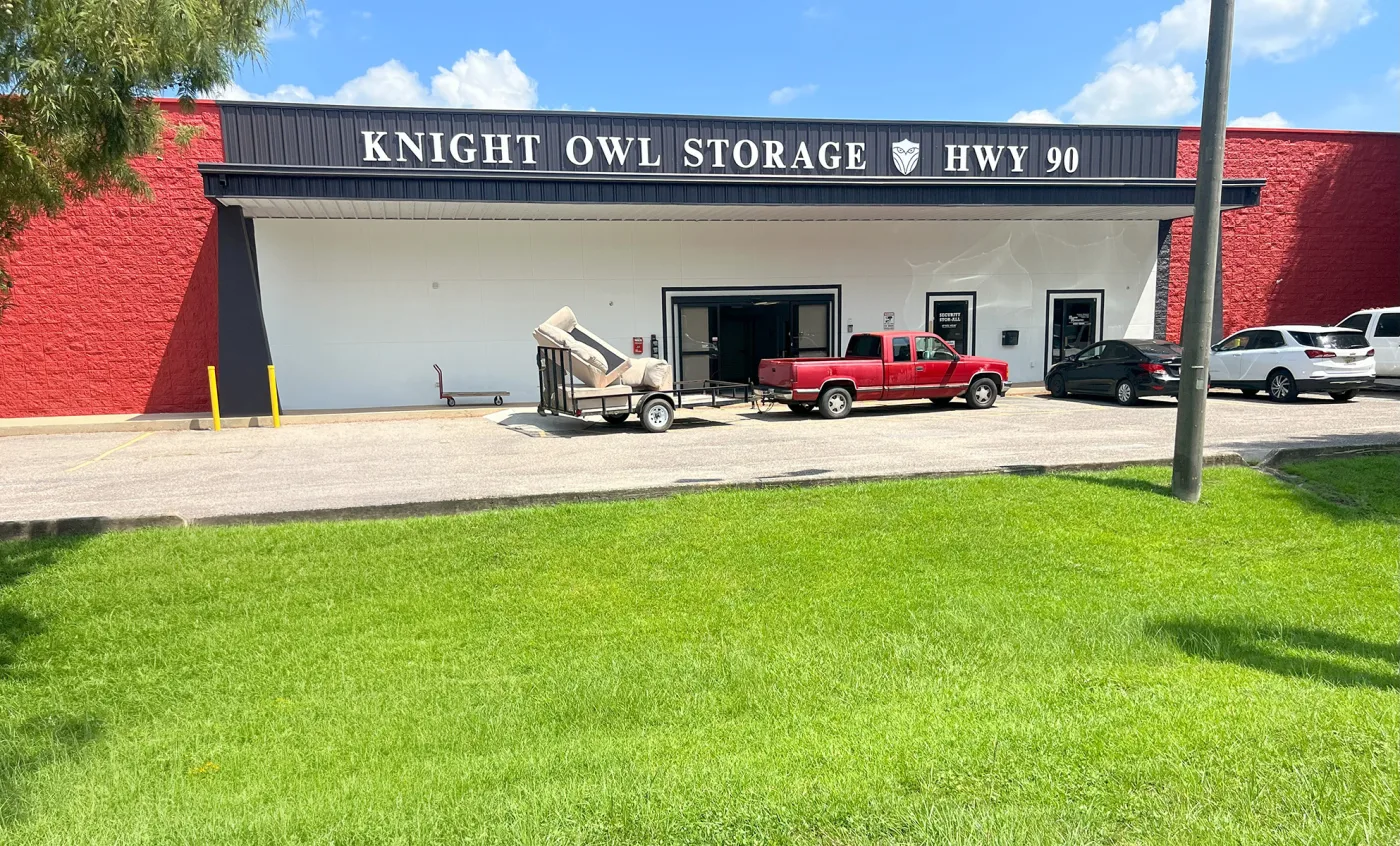 Knight Owl Storage Hwy 90 location storefront in Mobile Alabama